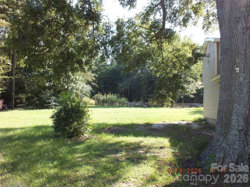 6372 Kershaw Camden Highway, Heath Springs, SC 29058.  MLS# CAR4417629, YatesRealty ID 46563. 