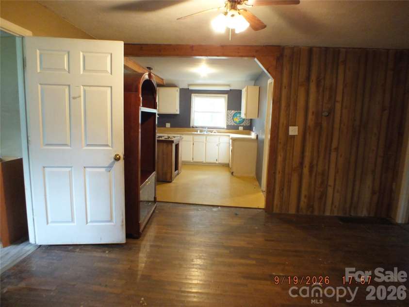 6372 Kershaw Camden Highway, Heath Springs, SC 29058.  MLS# CAR4417629, YatesRealty ID 46563. 