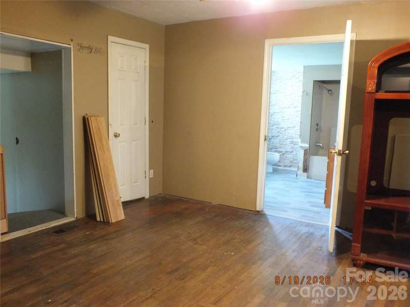 6372 Kershaw Camden Highway, Heath Springs, SC 29058.  MLS# CAR4417629, YatesRealty ID 46563. 