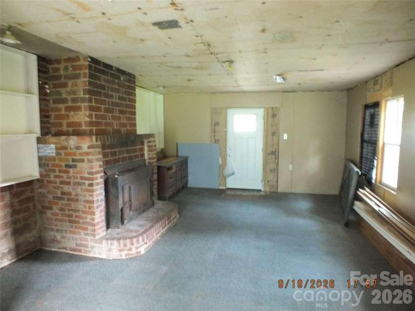 6372 Kershaw Camden Highway, Heath Springs, SC 29058.  MLS# CAR4417629, YatesRealty ID 46563. 