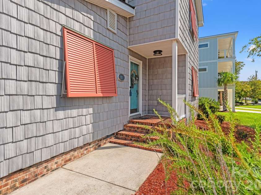 1314 Holly Drive, North Myrtle Beach, SC 29582.  MLS# CAR4416761, YatesRealty ID 46564. 