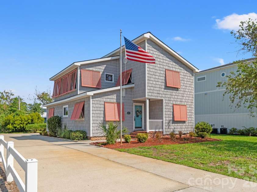 1314 Holly Drive, North Myrtle Beach, SC 29582.  MLS# CAR4416761, YatesRealty ID 46564. 