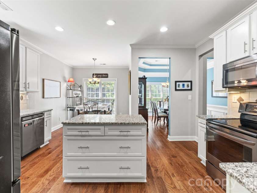 771 Cherry Hills Place, Rock Hill, SC 29730.  MLS# CAR4417475, YatesRealty ID 46566. Deep drawers for easy access to pots and pans