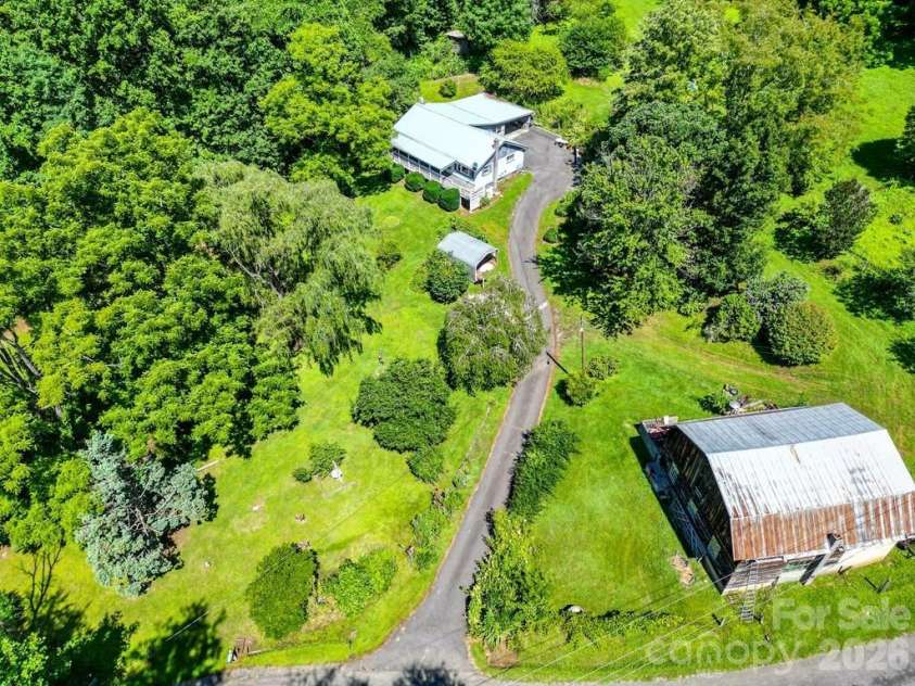 901 Rufus Robinson Road, Sylva, NC 28779.  MLS# CAR4413347, YatesRealty ID 46568. 