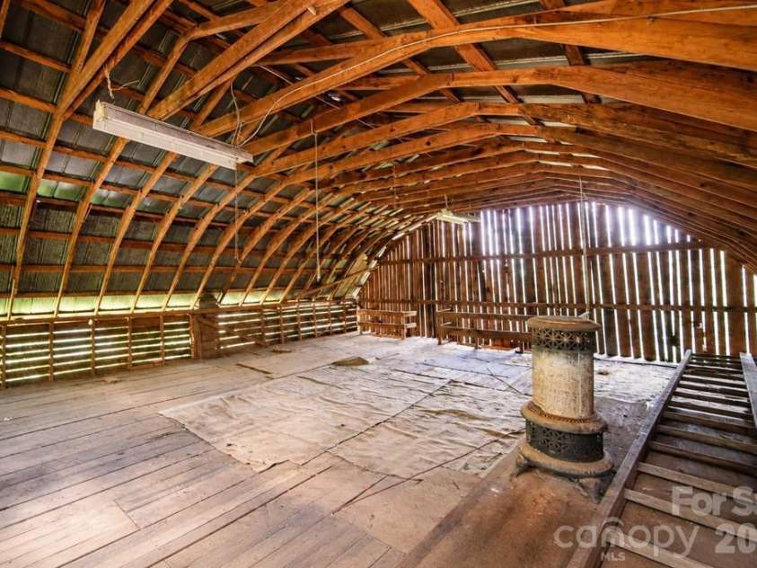 901 Rufus Robinson Road, Sylva, NC 28779.  MLS# CAR4413347, YatesRealty ID 46568. 
