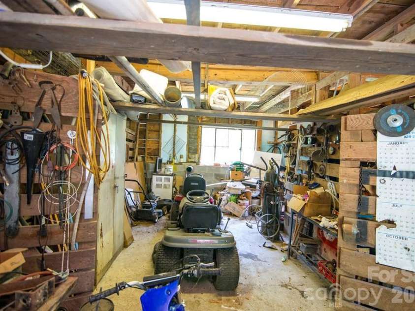901 Rufus Robinson Road, Sylva, NC 28779.  MLS# CAR4413347, YatesRealty ID 46568. 