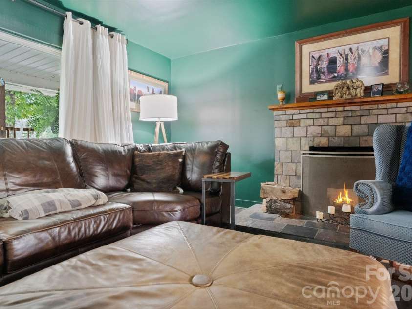 29 Pleasant Hill Road, Marion, NC 28752.  MLS# CAR4414564, YatesRealty ID 46569. 