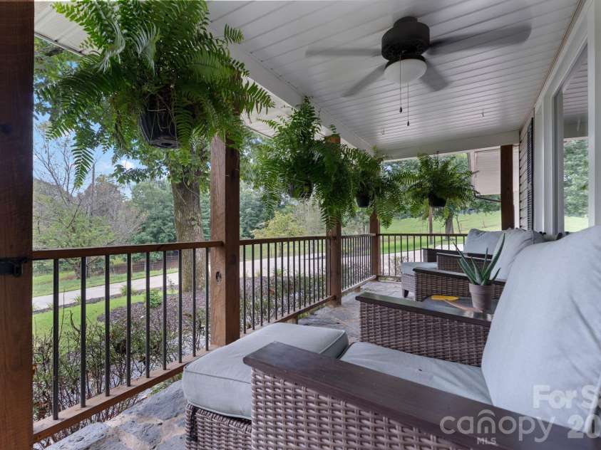 29 Pleasant Hill Road, Marion, NC 28752.  MLS# CAR4414564, YatesRealty ID 46569. 