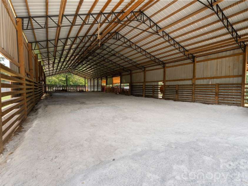 29 Pleasant Hill Road, Marion, NC 28752.  MLS# CAR4414564, YatesRealty ID 46569. 