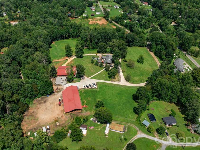 29 Pleasant Hill Road, Marion, NC 28752.  MLS# CAR4414564, YatesRealty ID 46569. 