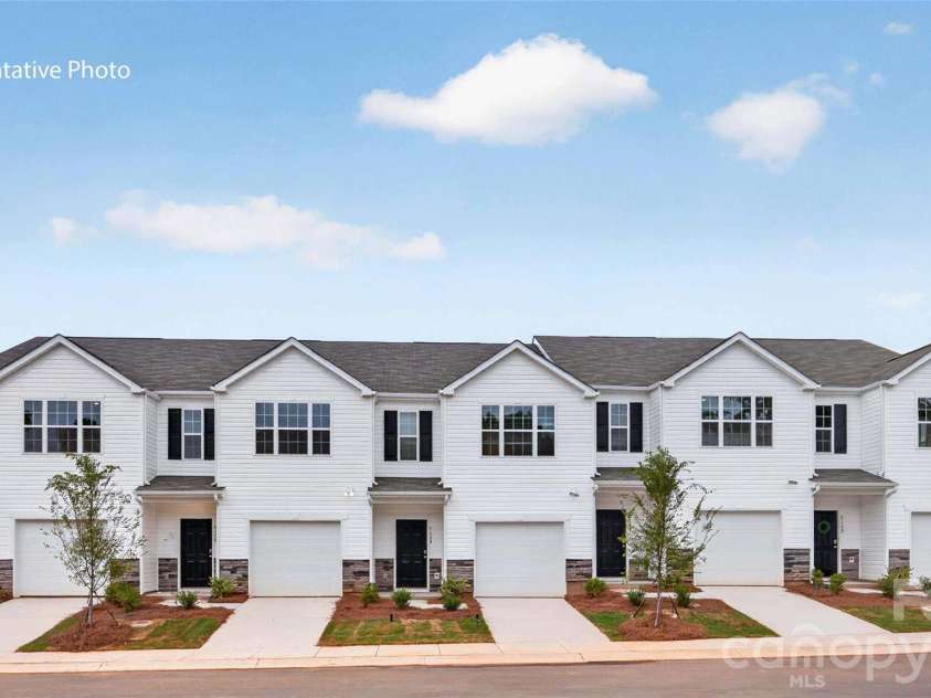 108 Parmiter Way, Troutman, NC 28166.  MLS# CAR4358835, YatesRealty ID 4657. 