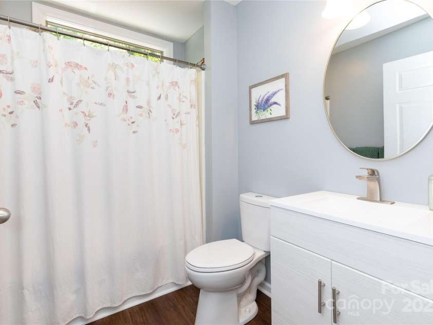 401 Silver Fox Lane, Pisgah Forest, NC 28768.  MLS# CAR4171415, YatesRealty ID 4657. 