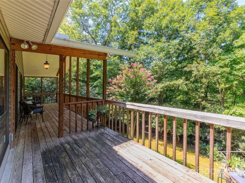 401 Silver Fox Lane, Pisgah Forest, NC 28768.  MLS# CAR4171415, YatesRealty ID 4657. 