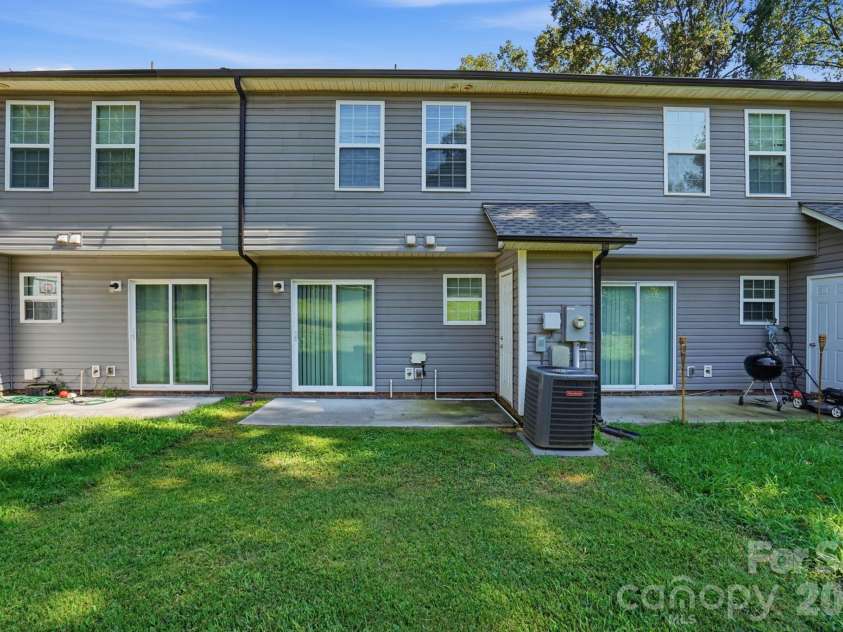 200 Young Avenue, Concord, NC 28025.  MLS# CAR4416736, YatesRealty ID 46571. 