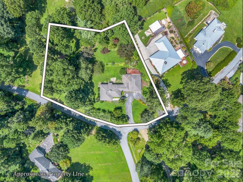 370 Orchard Circle, Laurel Park, NC 28739.  MLS# CAR4416531, YatesRealty ID 46572. Aeiral View