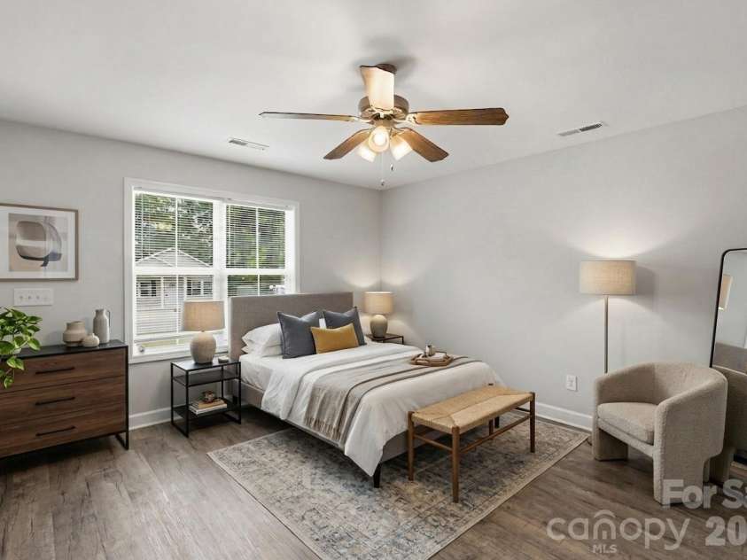 401 Skyland Avenue, Charlotte, NC 28205.  MLS# CAR4416885, YatesRealty ID 46577. 