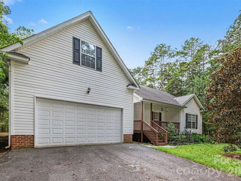 9223 Ladson Road, Indian Land, SC 29707.  MLS# CAR4417566, YatesRealty ID 46579. 