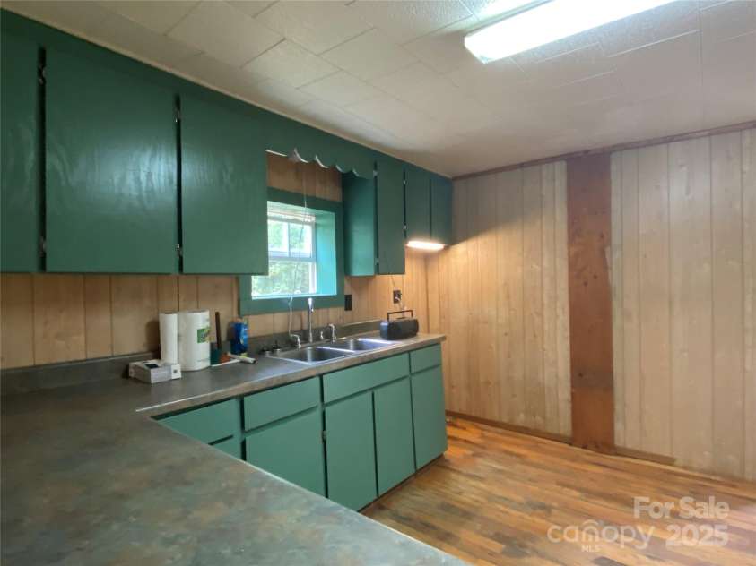 1215 Payne Road, Marion, NC 28752.  MLS# CAR4294498, YatesRealty ID 4658. 