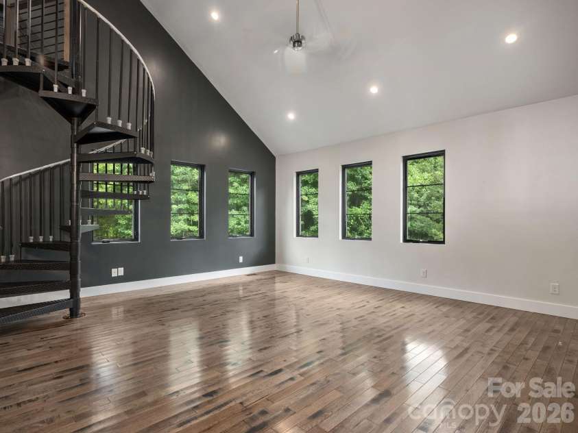 364 Hallelujah Hill Lane, Columbus, NC 28722.  MLS# CAR4411704, YatesRealty ID 46581. 