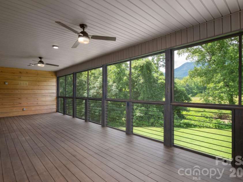364 Hallelujah Hill Lane, Columbus, NC 28722.  MLS# CAR4411704, YatesRealty ID 46581. 