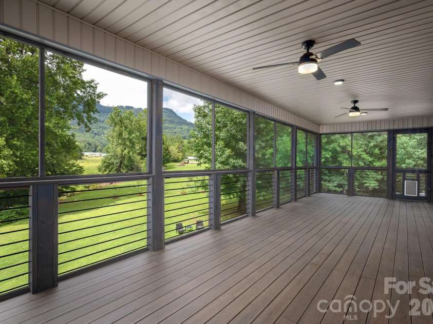 364 Hallelujah Hill Lane, Columbus, NC 28722.  MLS# CAR4411704, YatesRealty ID 46581. 
