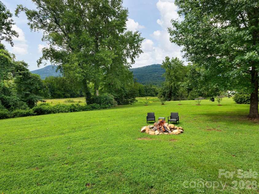 364 Hallelujah Hill Lane, Columbus, NC 28722.  MLS# CAR4411704, YatesRealty ID 46581. 