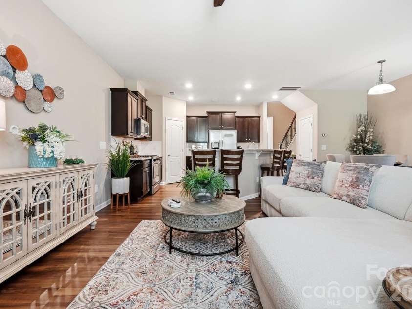 509 Common Raven Court, Fort Mill, SC 29715.  MLS# CAR4415596, YatesRealty ID 46582. Great Room