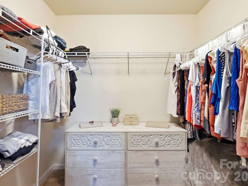 509 Common Raven Court, Fort Mill, SC 29715.  MLS# CAR4415596, YatesRealty ID 46582. Large walk-in closet