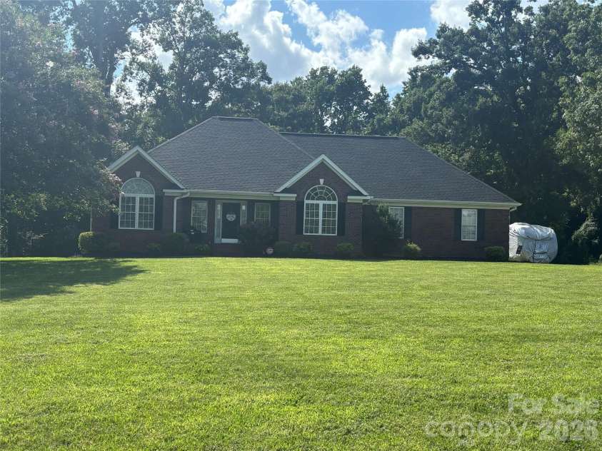 5100 Basswood Drive, Concord, NC 28025.  MLS# CAR4417891, YatesRealty ID 46583. 