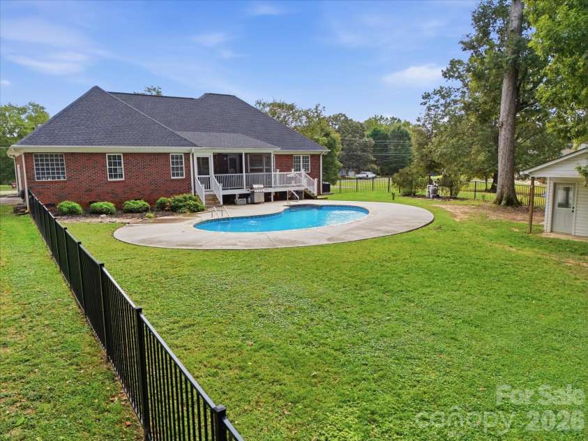 5100 Basswood Drive, Concord, NC 28025.  MLS# CAR4430796, YatesRealty ID 46583. 