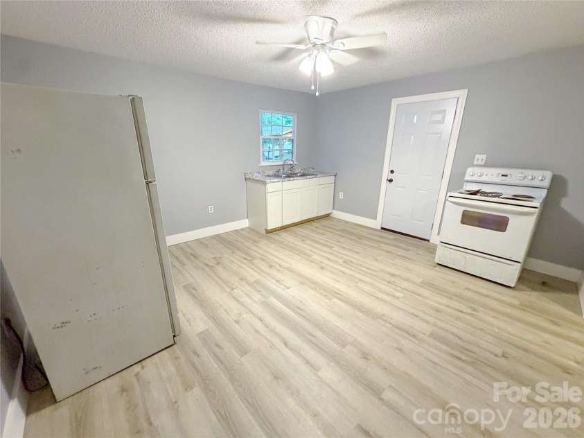 107 Drake Street, Gastonia, NC 28052.  MLS# CAR4417894, YatesRealty ID 46587. 