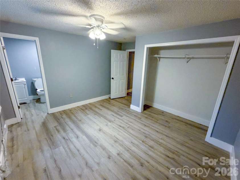 107 Drake Street, Gastonia, NC 28052.  MLS# CAR4417894, YatesRealty ID 46587. 