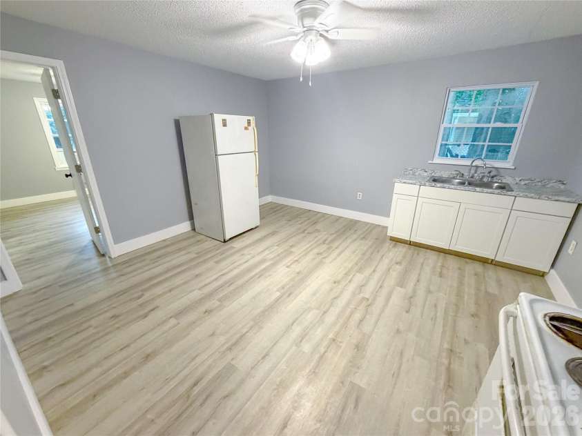 107 Drake Street, Gastonia, NC 28052.  MLS# CAR4417894, YatesRealty ID 46587. 