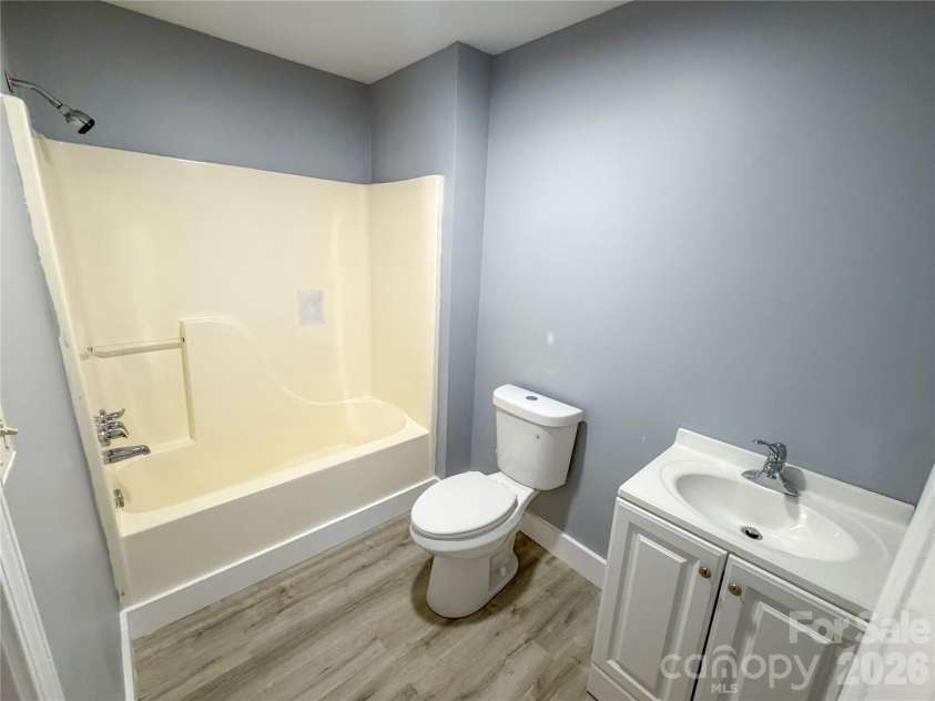 107 Drake Street, Gastonia, NC 28052.  MLS# CAR4417894, YatesRealty ID 46587. 