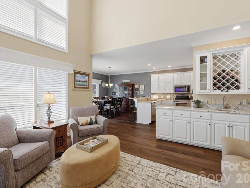 233 Lake View Place, Jefferson, NC 28640.  MLS# CAR4363025, YatesRealty ID 46588. 