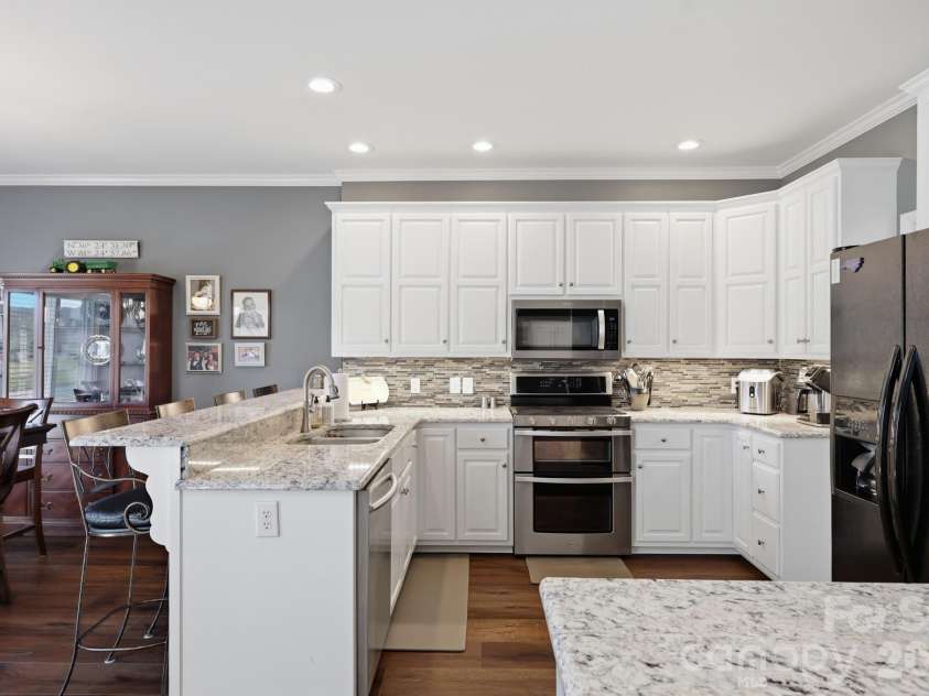 233 Lake View Place, Jefferson, NC 28640.  MLS# CAR4363025, YatesRealty ID 46588. 