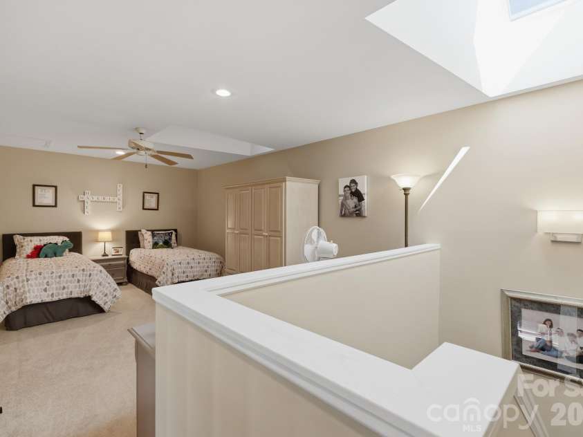 233 Lake View Place, Jefferson, NC 28640.  MLS# CAR4363025, YatesRealty ID 46588. 