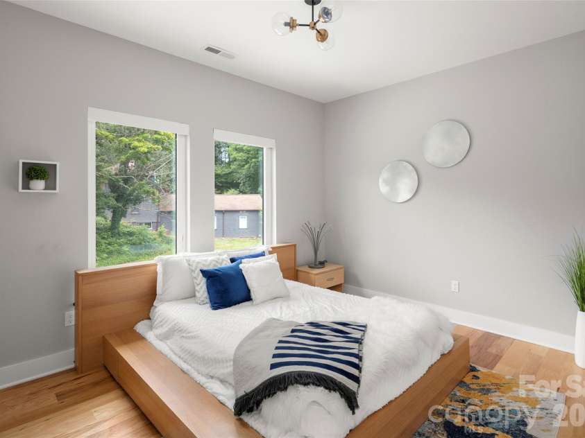 303 Iron Ridge Loop, Asheville, NC 28806.  MLS# CAR4353423, YatesRealty ID 4659. Bedroom 3