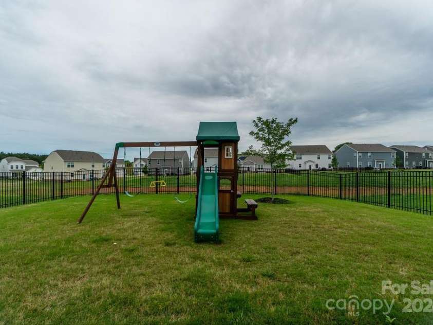 424 Wharton Street, Monroe, NC 28110.  MLS# CAR4138469, YatesRealty ID 4659. 