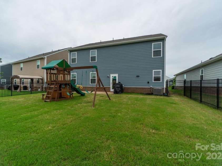 424 Wharton Street, Monroe, NC 28110.  MLS# CAR4138469, YatesRealty ID 4659. 