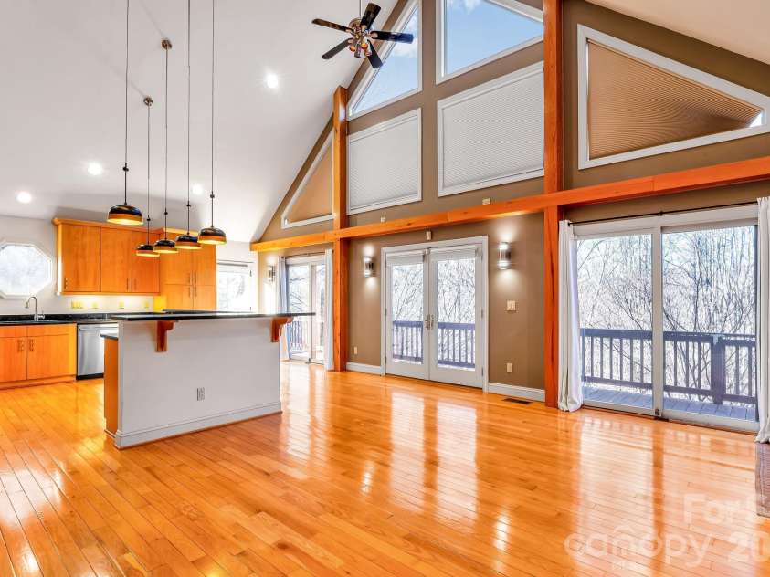 739 Mccanless Creek Drive, Marion, NC 28752.  MLS# CAR4336333, YatesRealty ID 4659. 