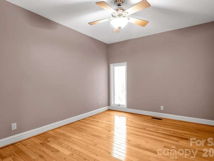 739 Mccanless Creek Drive, Marion, NC 28752.  MLS# CAR4336333, YatesRealty ID 4659. 