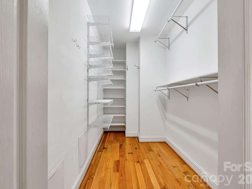 739 Mccanless Creek Drive, Marion, NC 28752.  MLS# CAR4336333, YatesRealty ID 4659. 