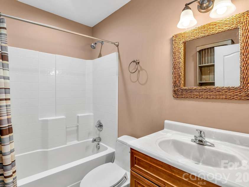 739 Mccanless Creek Drive, Marion, NC 28752.  MLS# CAR4336333, YatesRealty ID 4659. 