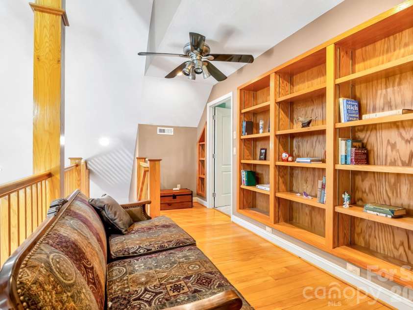 739 Mccanless Creek Drive, Marion, NC 28752.  MLS# CAR4336333, YatesRealty ID 4659. 