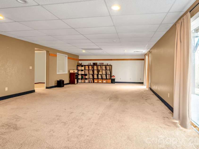 739 Mccanless Creek Drive, Marion, NC 28752.  MLS# CAR4336333, YatesRealty ID 4659. 