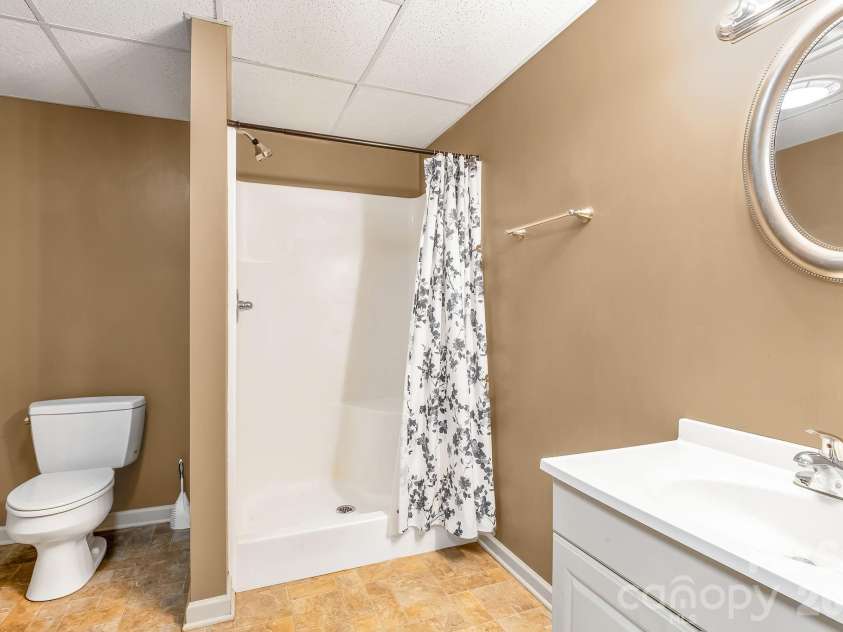 739 Mccanless Creek Drive, Marion, NC 28752.  MLS# CAR4336333, YatesRealty ID 4659. 