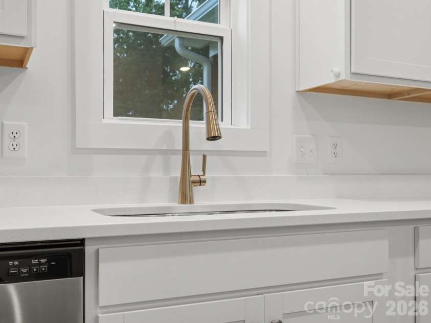 205 Shadowbrook Way, Kershaw, SC 29020.  MLS# CAR4417898, YatesRealty ID 46590. 