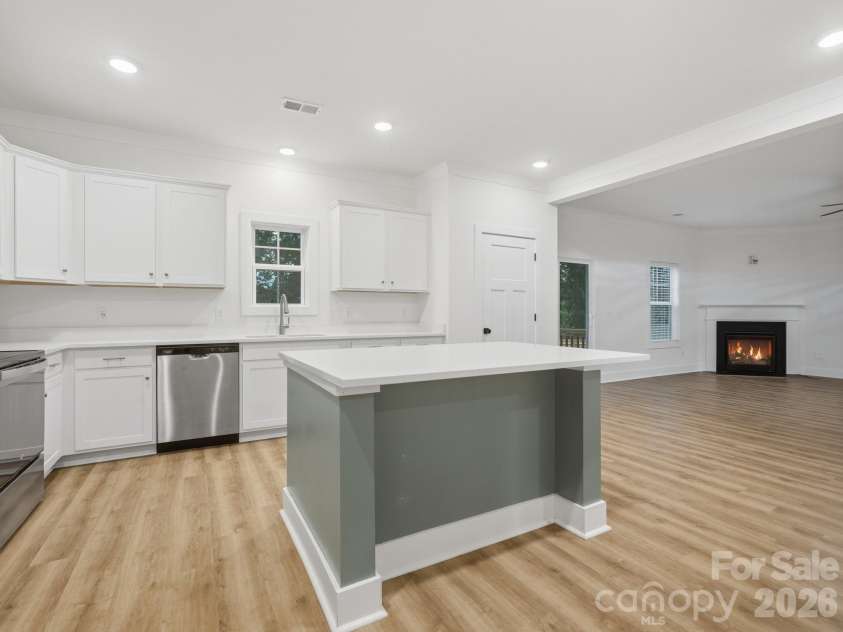 205 Shadowbrook Way, Kershaw, SC 29020.  MLS# CAR4417898, YatesRealty ID 46590. 