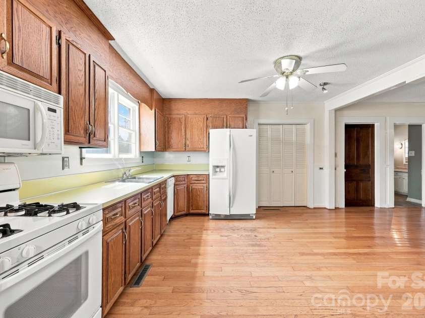 2565 Weaver Road, China Grove, NC 28023.  MLS# CAR4417708, YatesRealty ID 46591. 